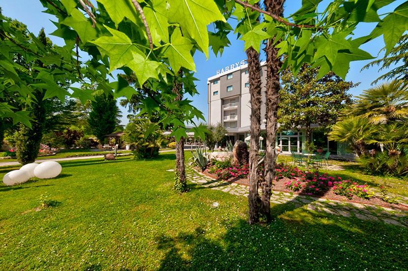 Hotel Harrys' Garden Abano Terme Exterior photo