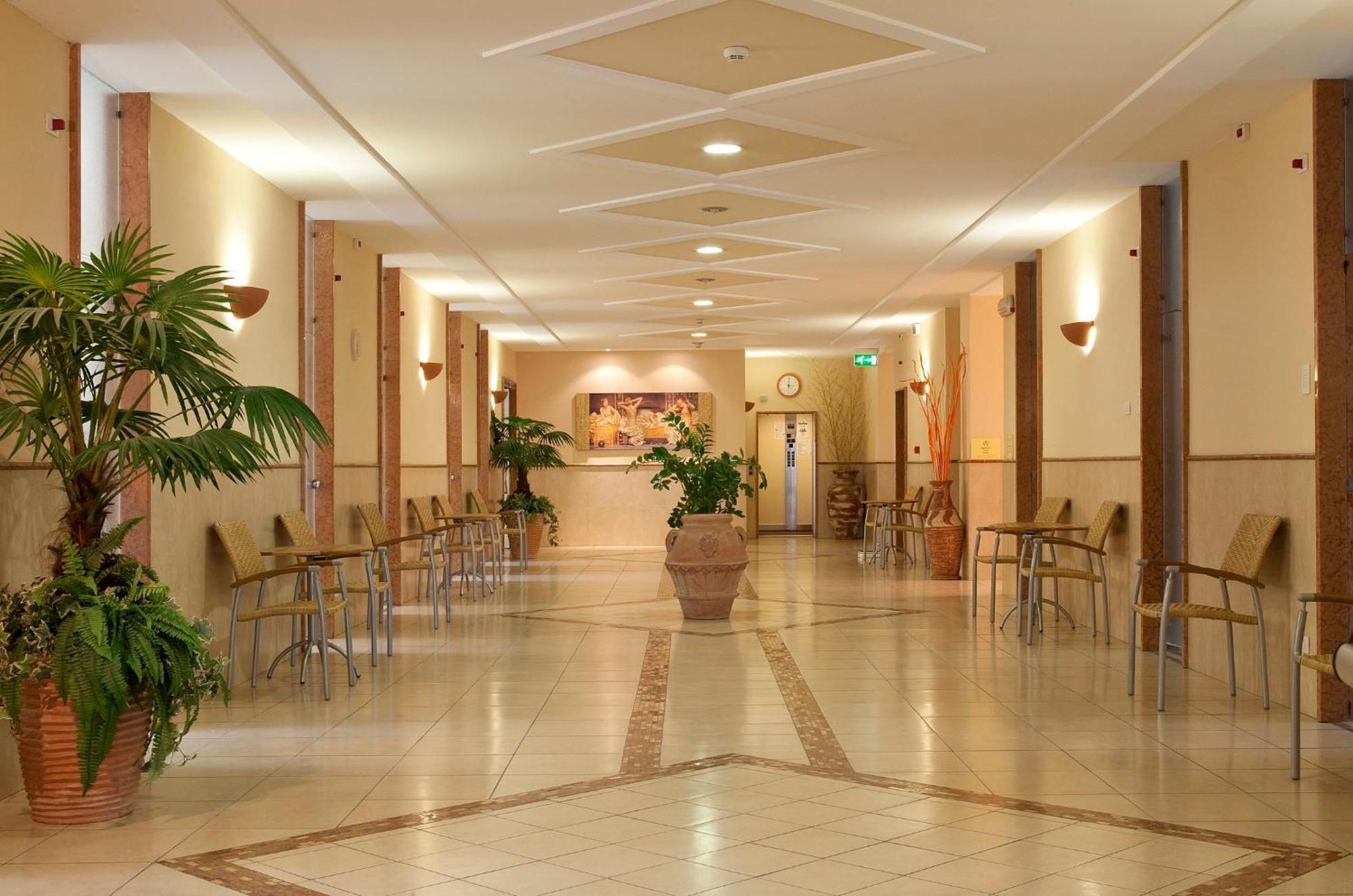 Hotel Harrys' Garden Abano Terme Exterior photo